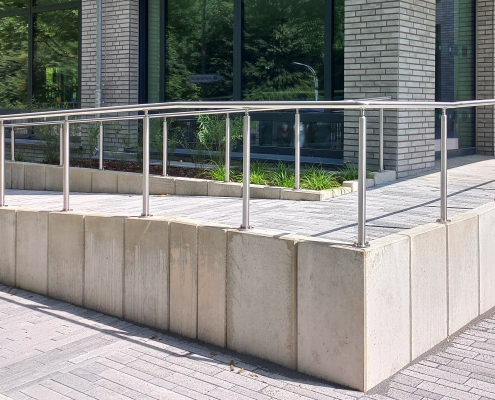 Edelstahlhandlauf mit Eckausbildung