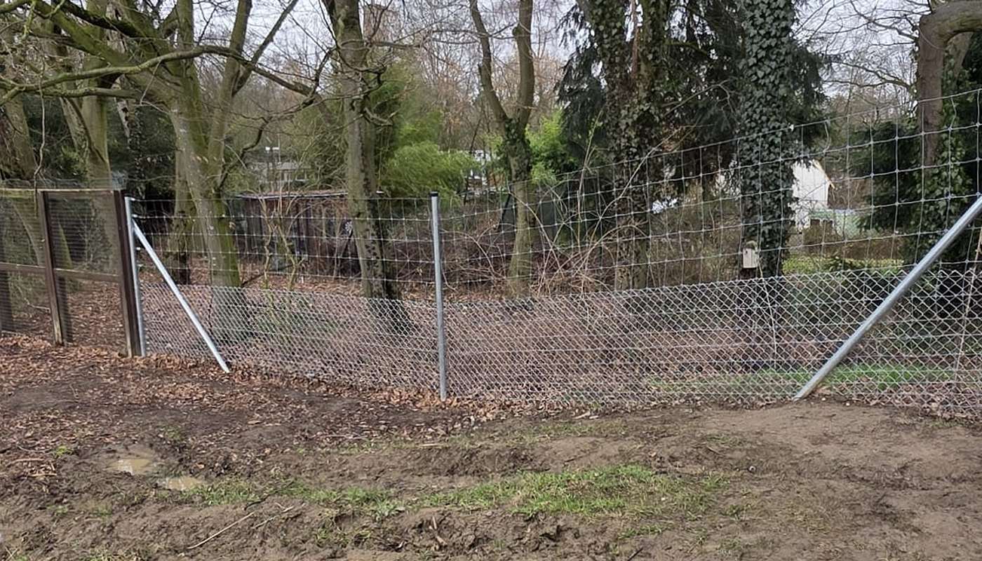 Knotengeflecht dem Gelände angepasst