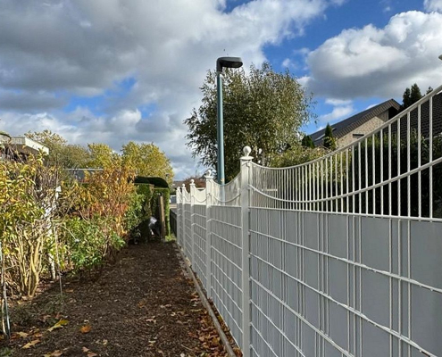 LEGI-Zierzaun erhöht