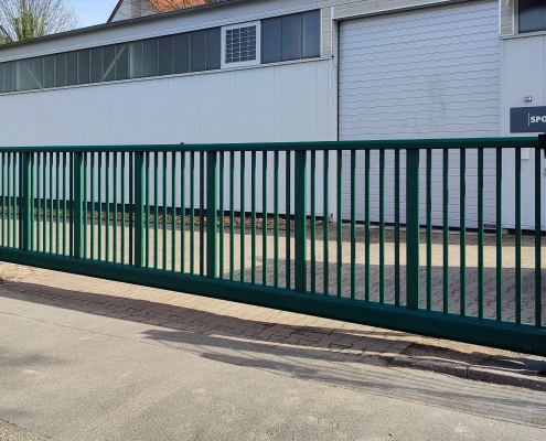 Automatisches Schiebetor "Privacon"